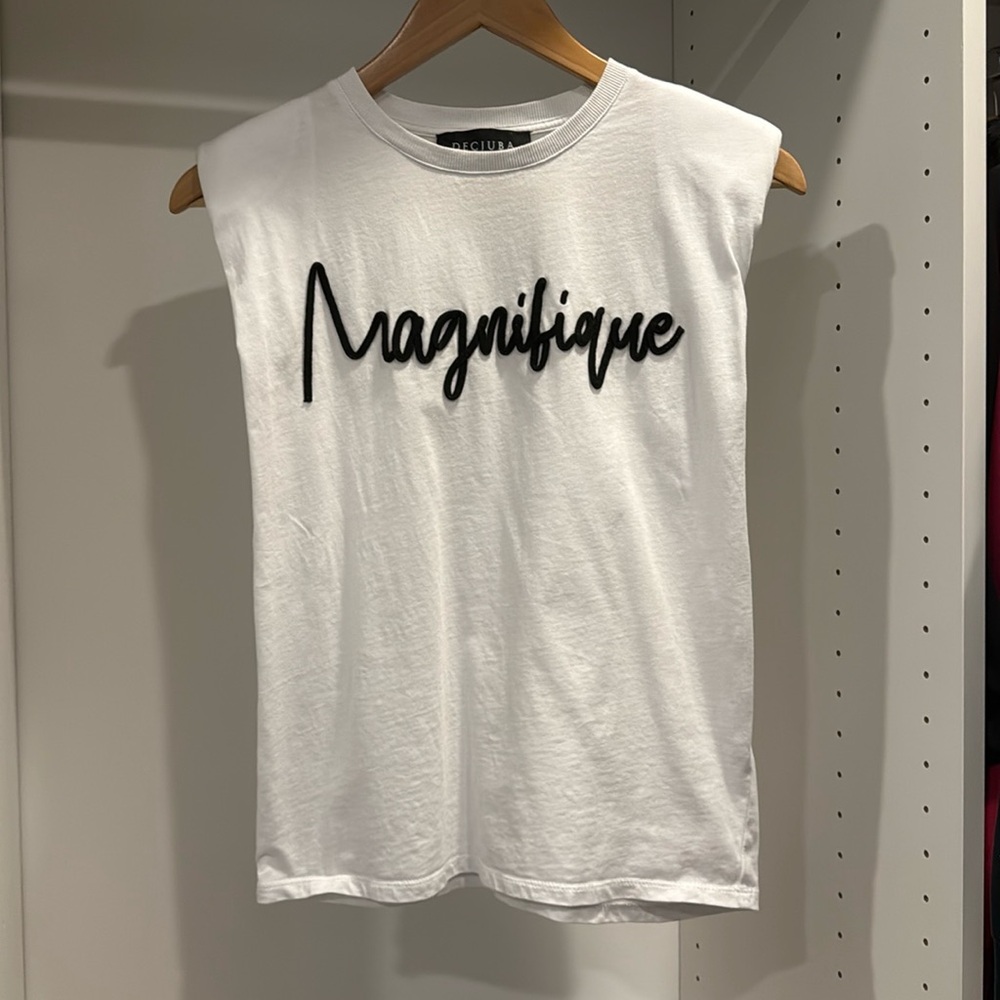Decjuba Muscle Tank “Manifique”